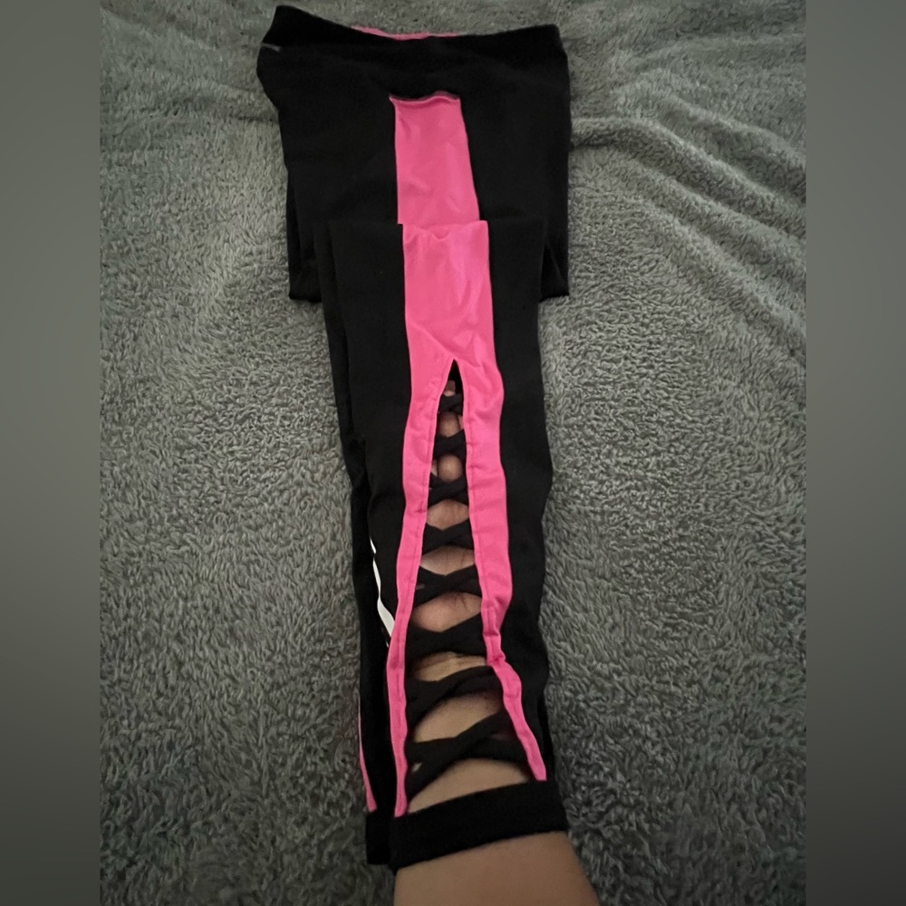 Pink leggings